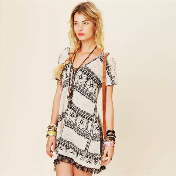 NEW LISTING‼️FREE PEOPLE Tunic - Picture 4 of 16